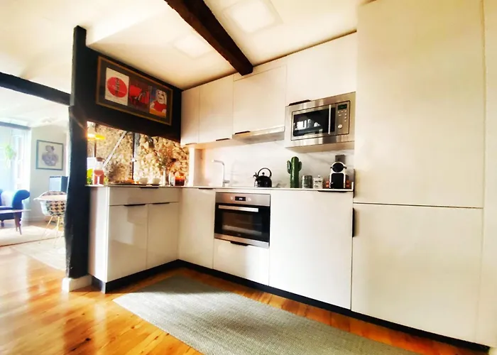 Moderno Duplex Para 3 En Centro De Bermeo Con Wifi